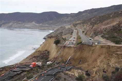 Landslide In Mexico 21 Pics