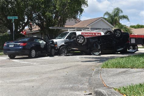 Three Car Accident Flips Vehicle On Tara Boulevard Your Observer