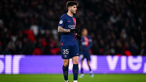 Psg Luis Enrique Bluffé Par Ladaptation Express De Lucas Beraldo