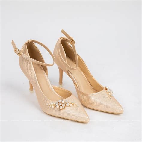 Gi Y C I Gi Y C D U Cao C P H Vnq Nude Bejo Bridal