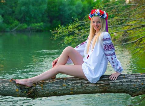 Pin Su 8 Ukrainian Beautiful Ethnic And Folk Fashion