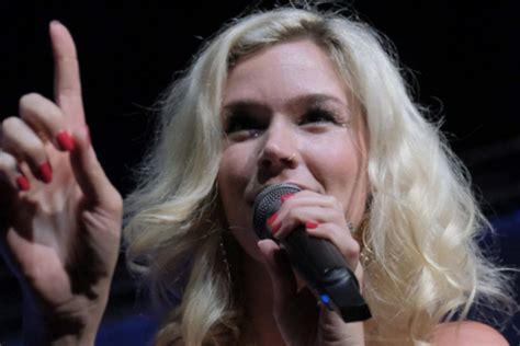 Joss Stone enthüllt den Grund dafür warum sie nicht im Iran auftreten