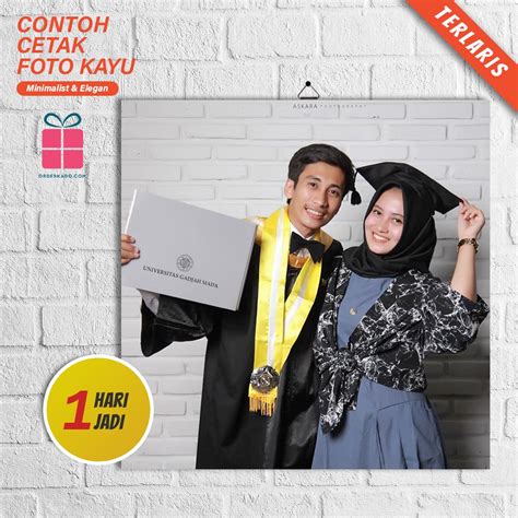 Jual CETAK FOTO Wisuda Cewek Cowok Bingkai Media Kayu Custom Print