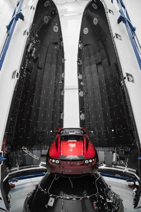 El Tesla Roadster Que Irá A Marte Está Listo Y Elon Musk Nos Lo Muestra