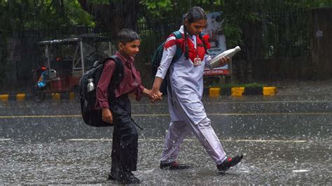 Rains Thunderstorms To Lash Parts Of Delhi Ncr Adjoining Areas Today Predicts Imd India Tv