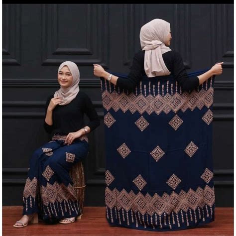 Jual Sarung Batik Santri Putri Santriwati Gloyor Adem Dipakai Shopee