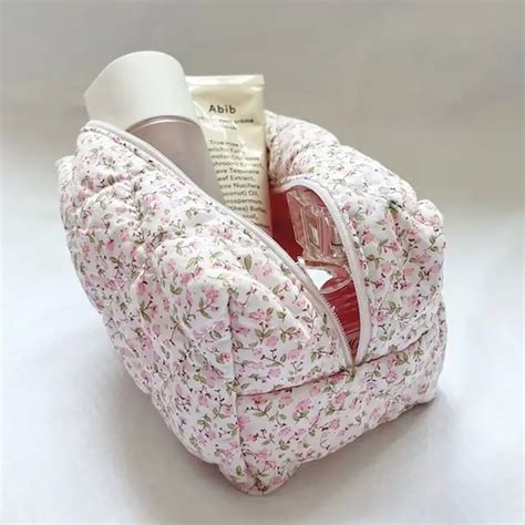 Storage Organizer Floral Puffy Quilted Makeup Bag Flower Printed