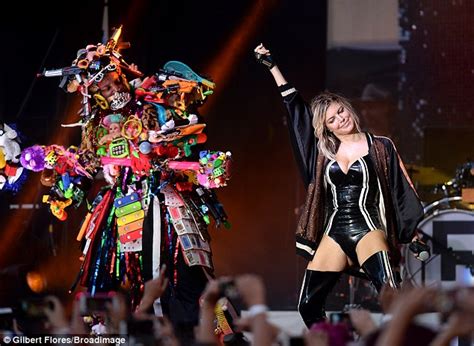 Fergie Wears Sexy One Piece During Pandora Summer Crush Performance Daily Mail Online