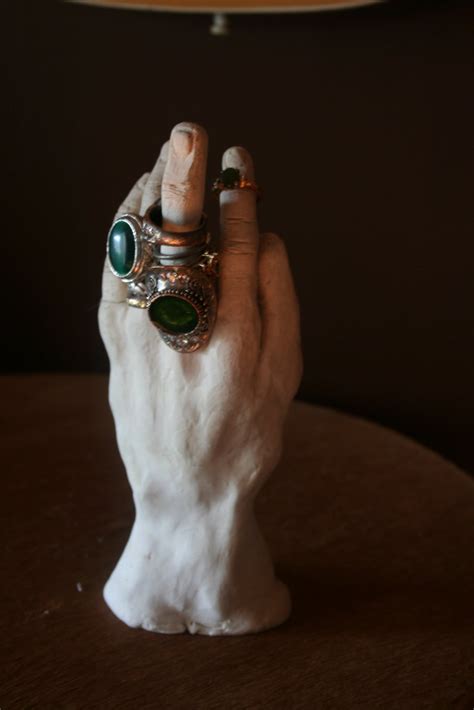hand organic dimensions