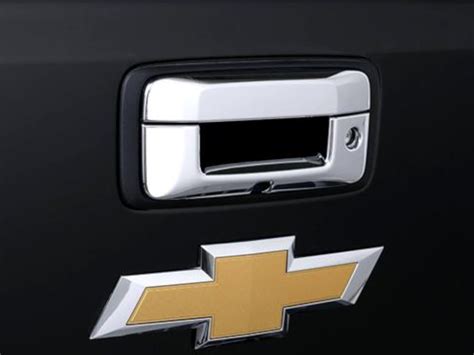 Gmc Canyon Chrome Tailgate Handles Realtruck