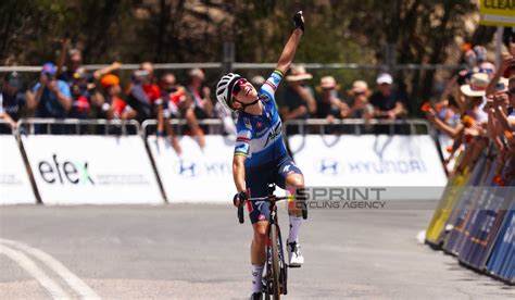 TOUR DOWN UNDER SARAH GIGANTE SI AGGIUDICA IN SOLITARIA LULTIMA TAPPA