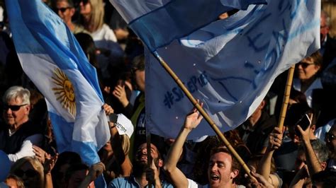 Des milliers de partisans du président Macri dans les rues de Buenos Aires