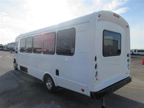 2014 Starcraft Ford 29 Passenger Shuttle Bus