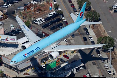 HL8346 Korean Air Lines Boeing 777 300ER Photo by Justin Stöckel ID