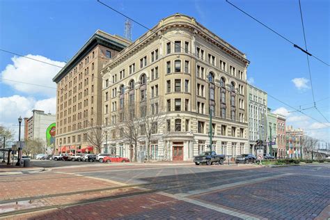 Historic Downtown Houston Bank Building To Be Restored