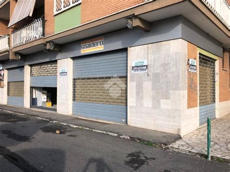 Locale Commerciale Via Del Mare Pomezia Rif Immobiliare It