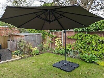 Outsunny 3m Banana Parasol Cantilever Umbrella Garden With Base Weights