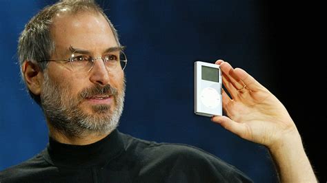 3 Brilliant Presentation Hacks Steve Jobs Used to Launch the iPod | Inc.com