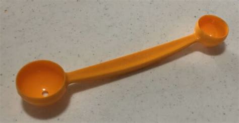 Tupperware Melon Baller Fruit Scoop Yellow Vintage Free Shipping