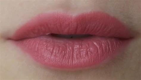 D Fi Du Lundi Le Nude Sur Les L Vres Paperblog