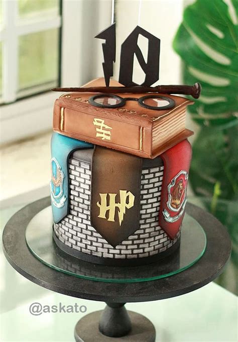 Best Harry Potter Cakes In Hogwarts House Topped With Spell Book