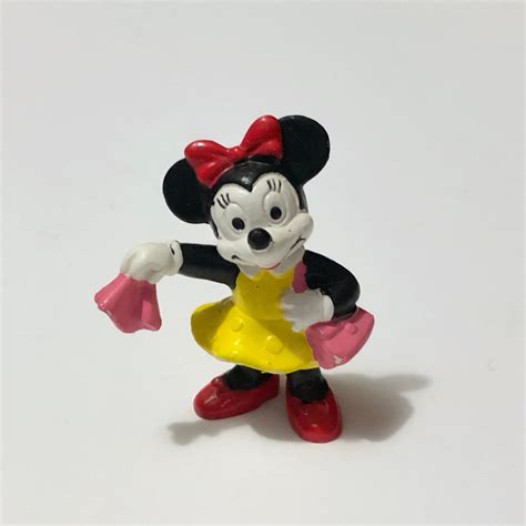 Minnie Mouse Walt Disney Productions Disney Bully Minnie Mouse