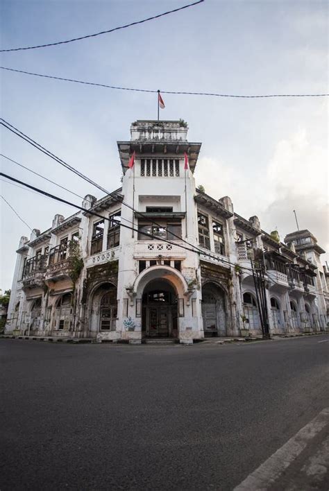 Warenhuis Building An Old Building A Heritage And Landmark Of Medan