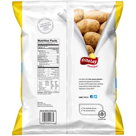 Lay's Classic Potato Chips Party Size, 15.75 oz - Pick ‘n Save