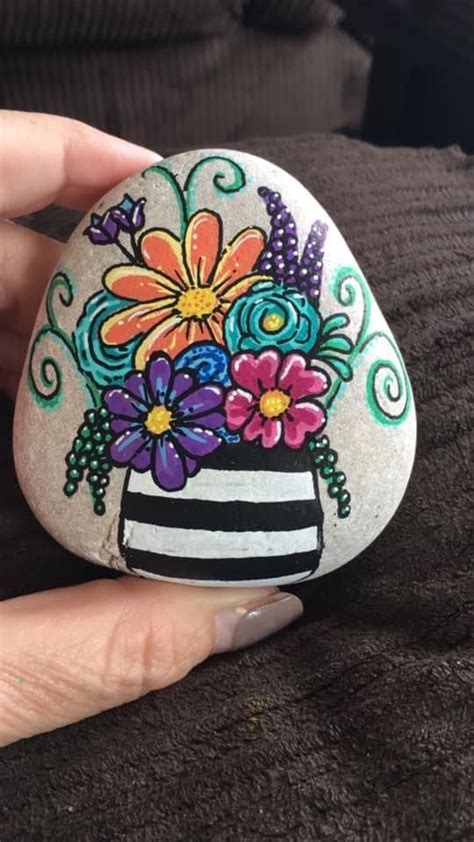 Pin By Shelley Cortez On Rock Painting Rock Painting Flowers Diy