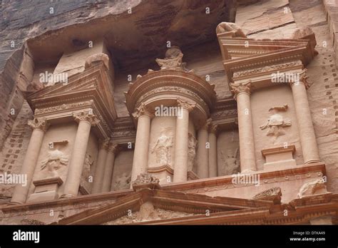 Petra Treasury Hi Res Stock Photography And Images Alamy