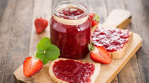 ¿muchas Fresas Maduras Aprende A Preparar Mermelada Casera Con Esta