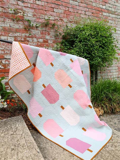 13 Summer Quilt Patterns To Inspire Your Summer Sewing