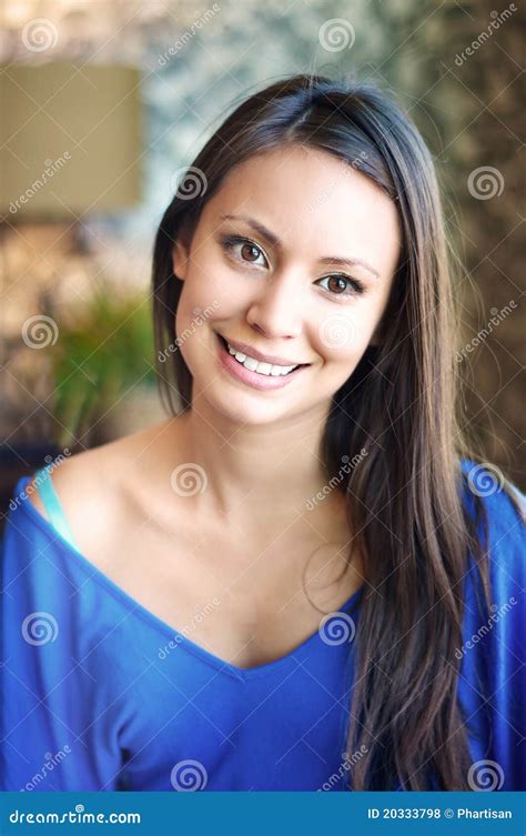 Belle Fille De Sourire Assez Normale Photo Stock Image Du Tony Photo