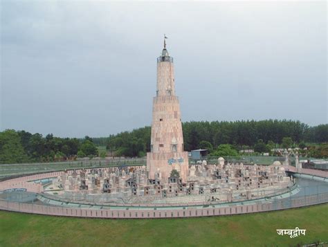 Hastinapur Jain Temple: Location, Timings & Distance