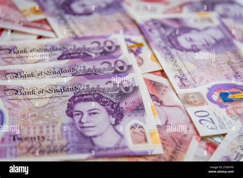 Pound sterling banknotes Stock Photo - Alamy