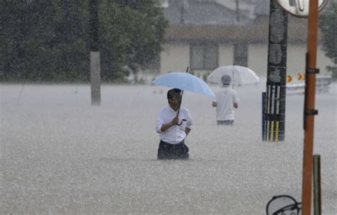 日本秋田录破纪录大雨 河川氾漤新幹缐停驶 Nestia