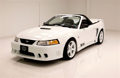 2000 Ford Mustang Images