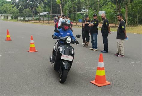 Tips Berkendara Sepeda Motor Untuk Bikers Pemula