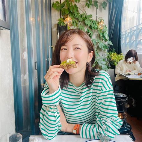 小澤陽子さんのインスタグラム写真 小澤陽子instagram「🥑🥪💚🌿🌵🥗🥒🍐 いつだかのアボカドトースト🥑 最高でした🥹💚 たまぁ