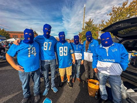 Detroit Lions Fans Turn Home Opener Against Seattle Seahawks Into Ski