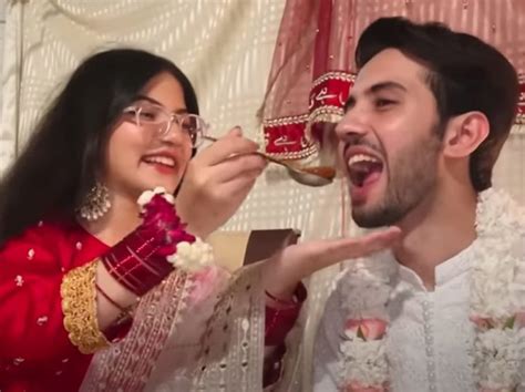 Tiktokers Shaheer Khan And Hafsa Khan S Beautiful Nikkah Pictures Reviewit Pk