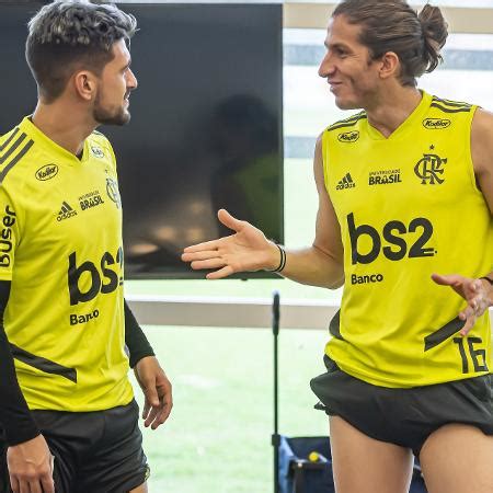 Filipe Luís diz que duvidou de Arrascaeta Achei que não era tudo isso