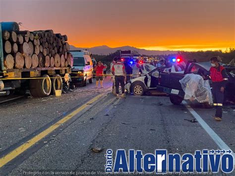 Fatal Accidente En La Acapulco Zihuatanejo 9 Muertos Y 3 Heridos