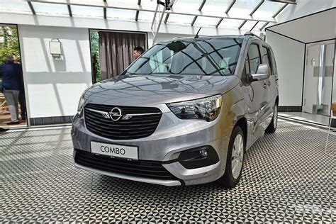 Conocemos al nuevo Opel Combo Life bien equipado sumamente práctico y