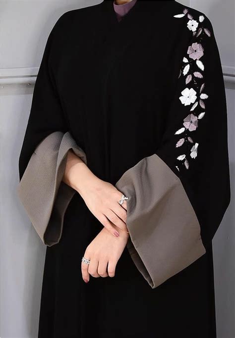 Simple And Casual Abaya In 2024 Quick Outfits Abayas Fashion Abaya