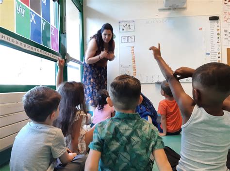 Rentrée scolaire à Sablé sur Sarthe travaux effectifs cantines