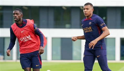 Foto Momen Semringah Kylian Mbappe Saat Kembali Berkumpul Bersama