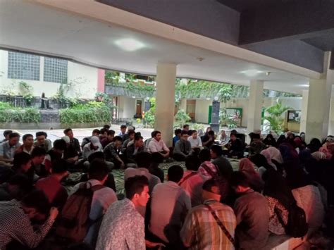 Mahasiswa Kaprodi Hukum Ekonomi Syariah UIN Gelar Doa Bersama Untuk