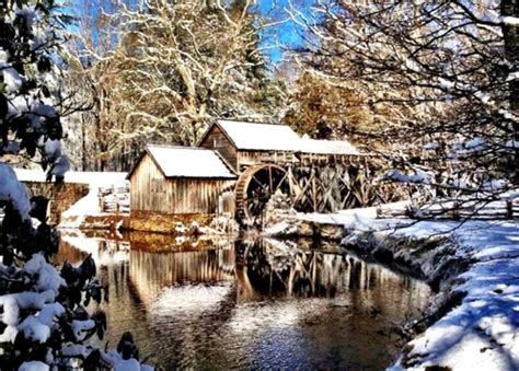 Mabry Mill in winter--Blue Ridge Parkway, Virginia | Blue ridge parkway, Beautiful places, Blue ...