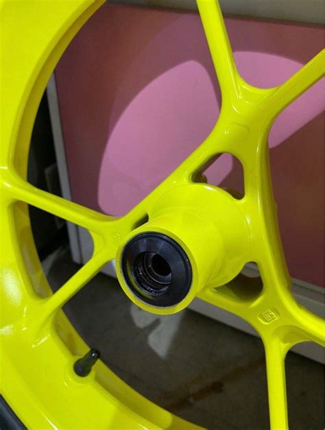 Second Hand Aerox V V Stock Rims Neon Green Yellow With Maxxis